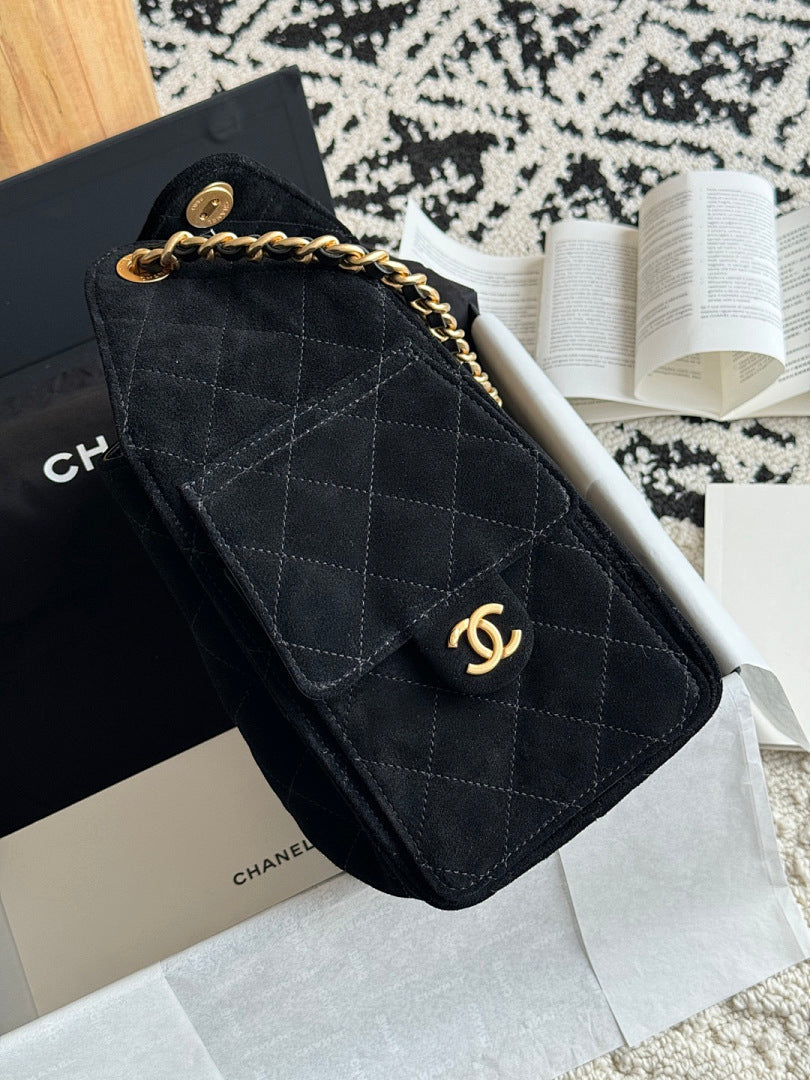 Bolsa Hobo Chanel 25 em camurça Black