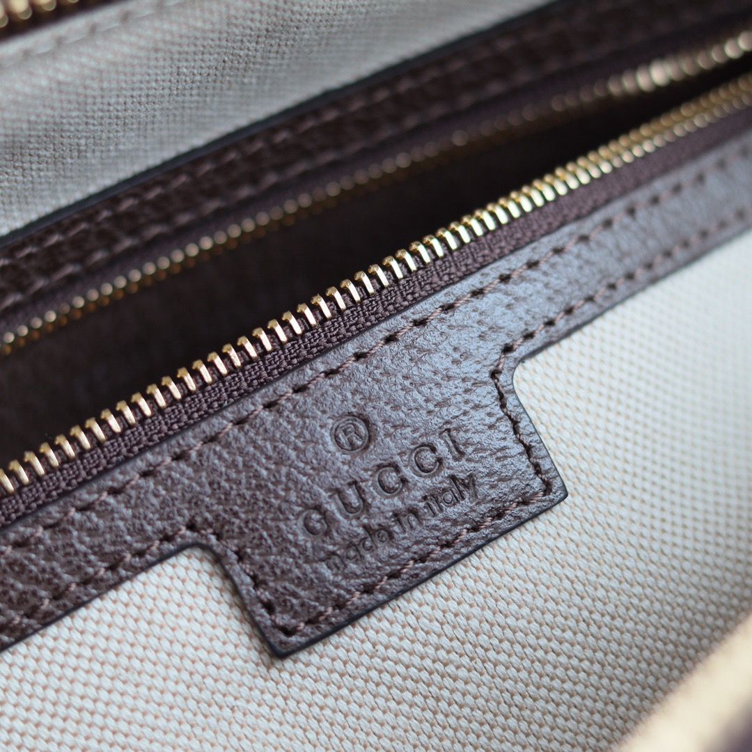 Bolsa Gucci Savoy Medium Dufflebag