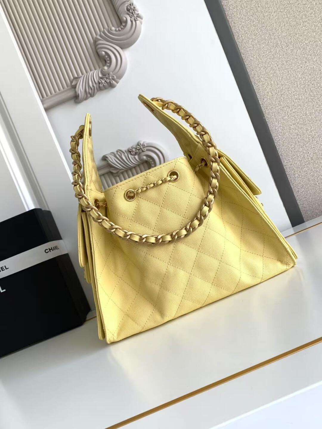 Bolsa Hobo Chanel 25 Yellow