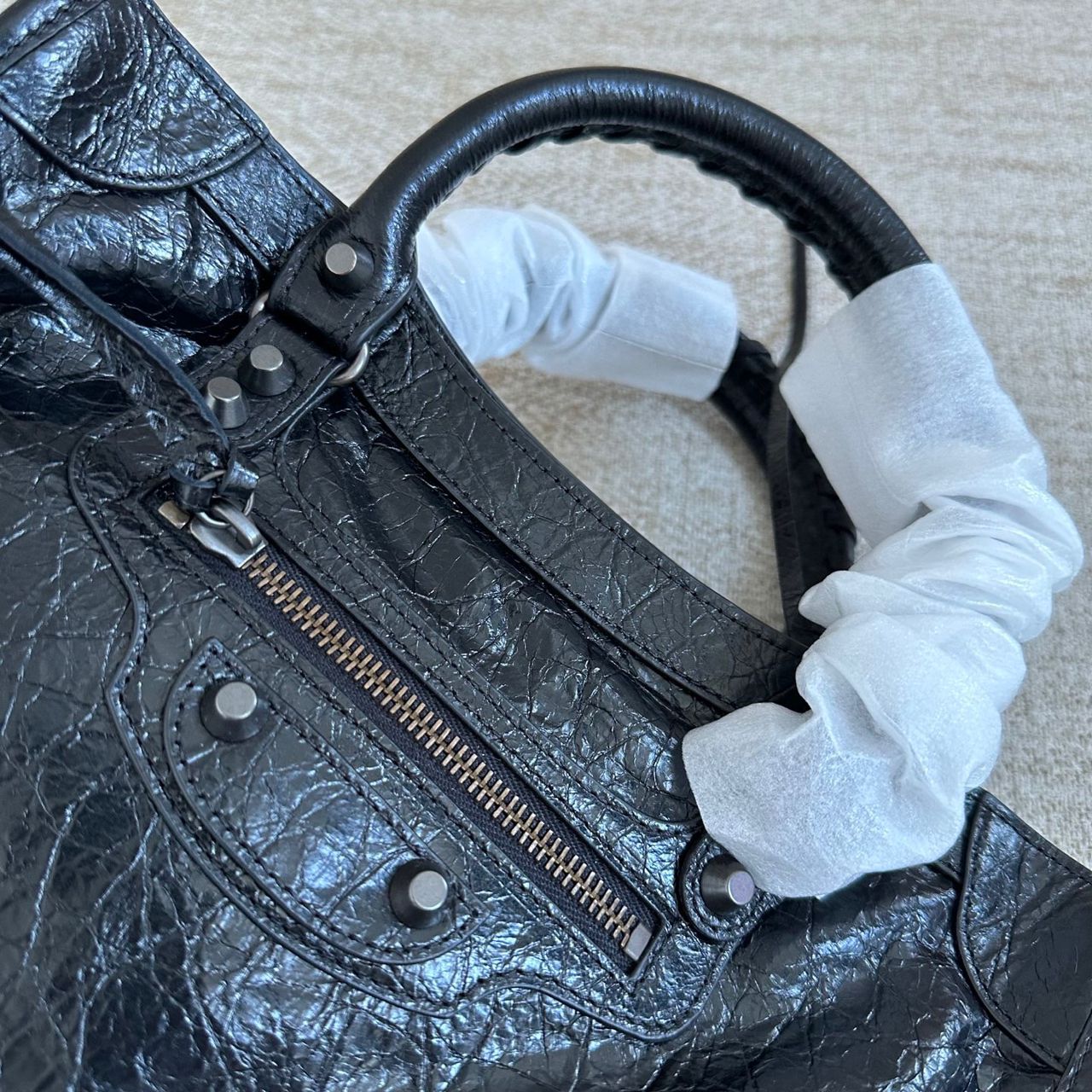 Balenciaga Le City Black